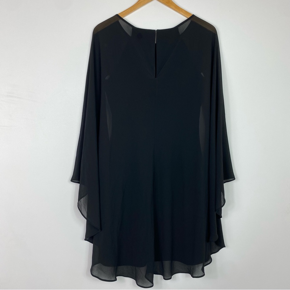 Belle Badgley Mischka Black Chiffon
Cape Knee Length Formal Dress Women's Size 4 - Picture 2 of 12
